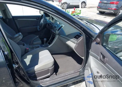 2009 Hyundai Sonata Gls z USA, uszkodzony, nr VIN 5NPET46C59H499349